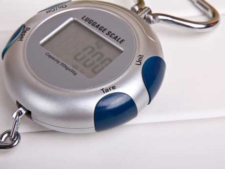 75 DGR Digital Luggage Weighing Scale Bag Weighing Machine.jpg